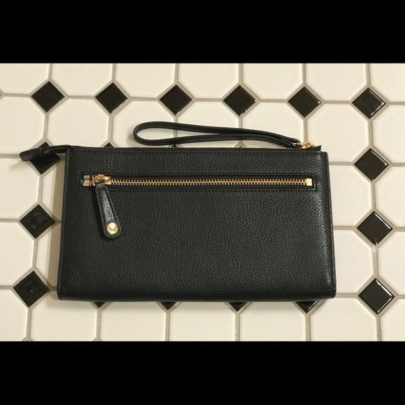 Vera Bradley calfskin wristlet - Picture 3 of 5